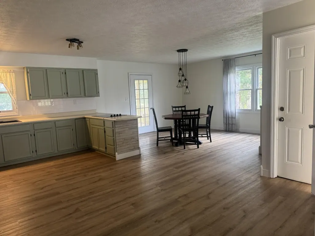 140 Rudder Road London KY 40744