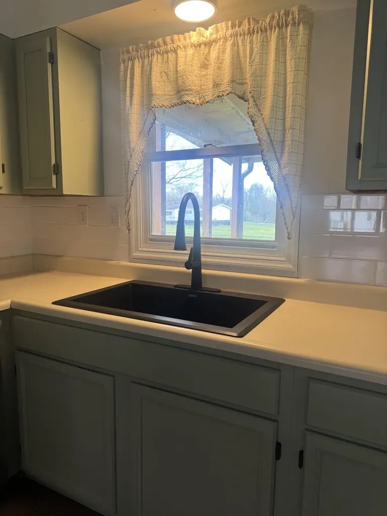 140 Rudder Road London KY 40744