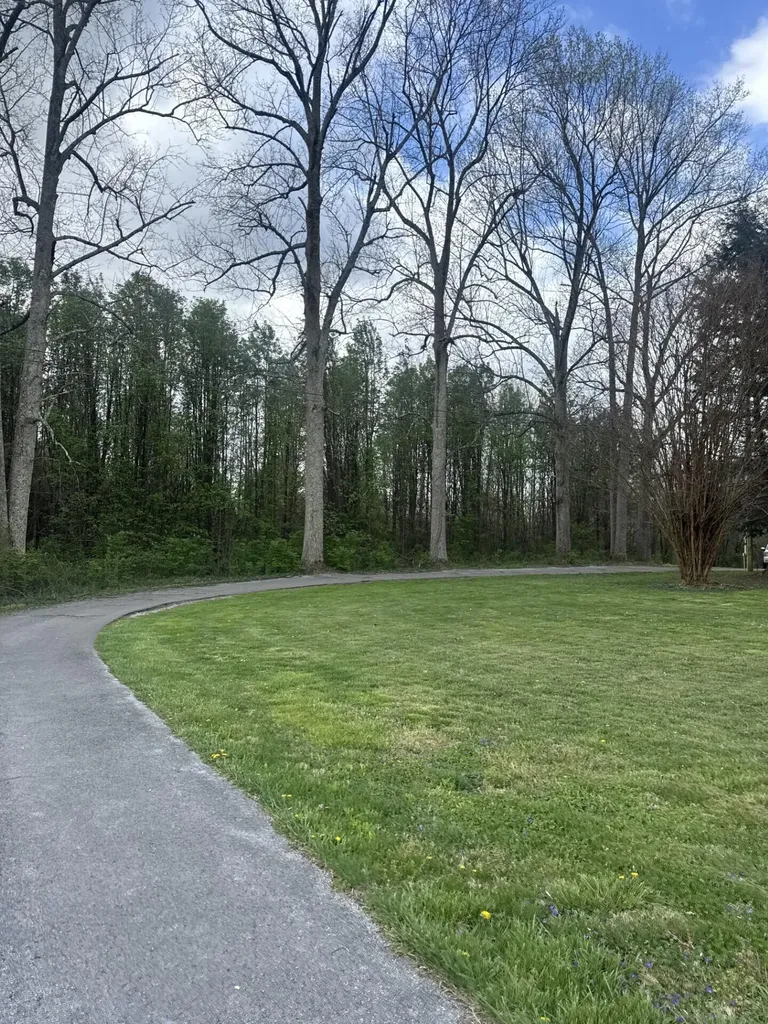 140 Rudder Road London KY 40744