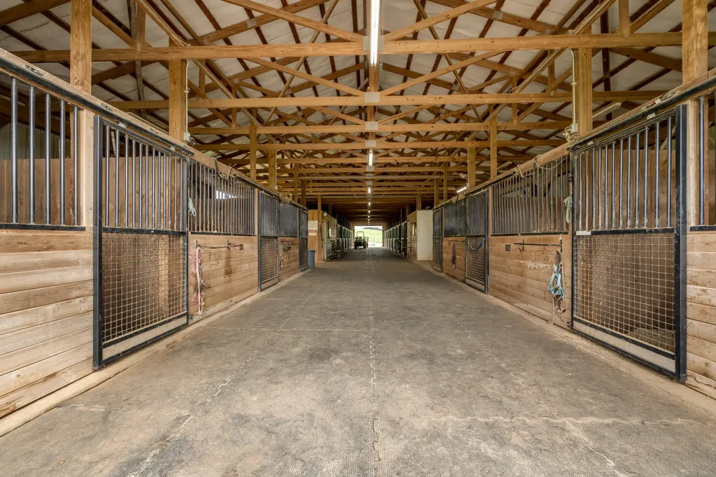 3200 Fishers Mill Road Midway KY 40347