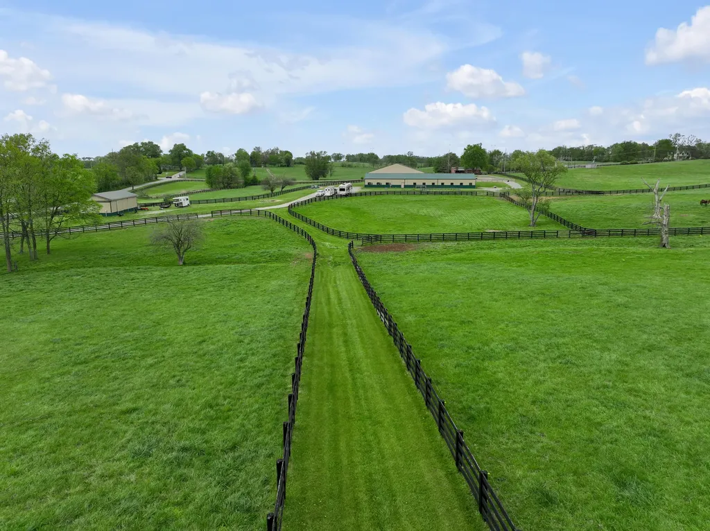 3200 Fishers Mill Road Midway KY 40347