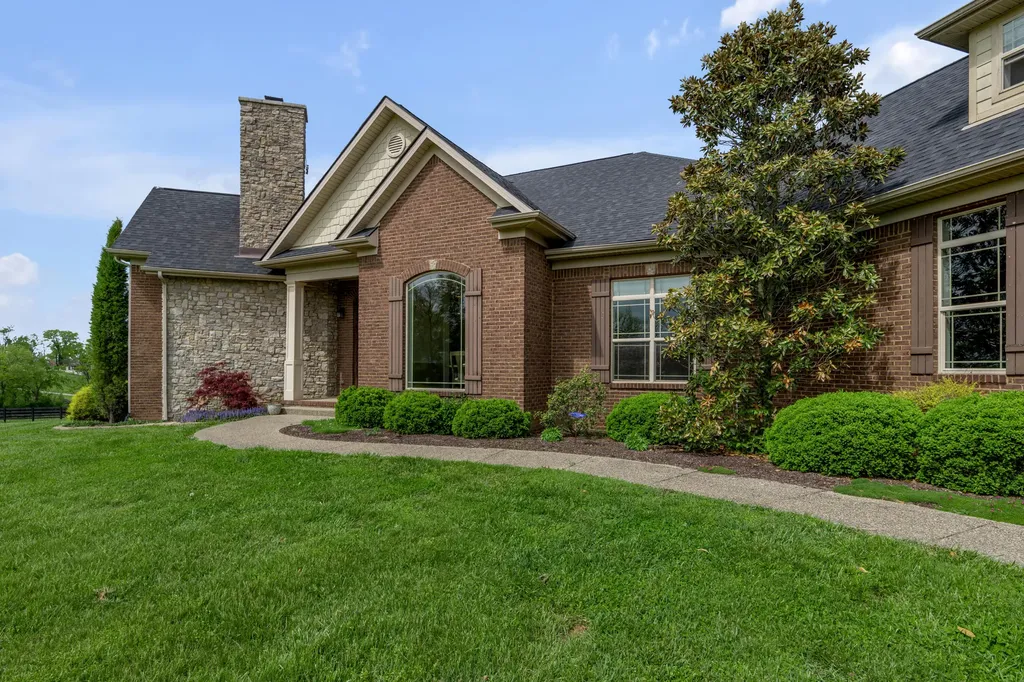 3200 Fishers Mill Road Midway KY 40347