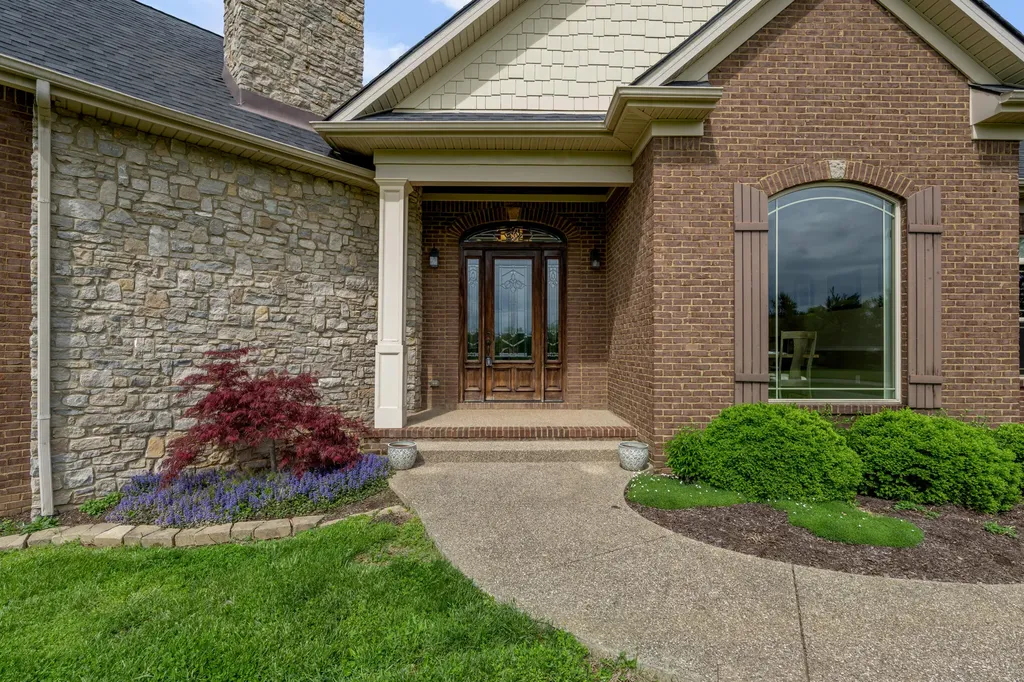 3200 Fishers Mill Road Midway KY 40347