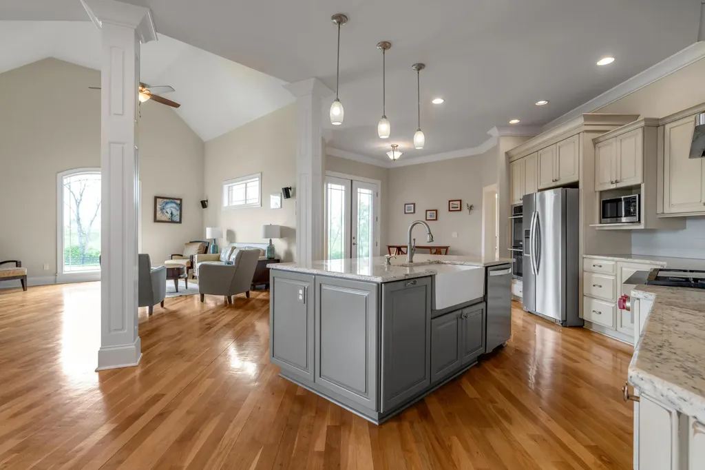 3200 Fishers Mill Road Midway KY 40347