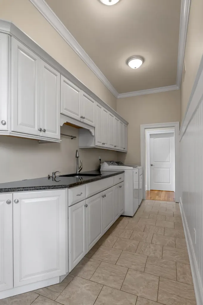 3200 Fishers Mill Road Midway KY 40347