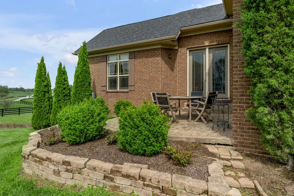 3200 Fishers Mill Road Midway KY 40347