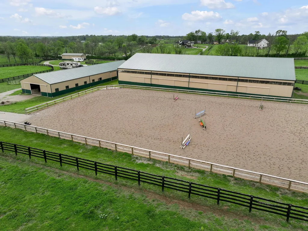 3200 Fishers Mill Road Midway KY 40347