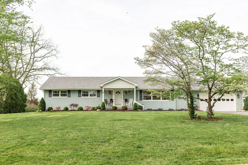 300 E Scotts Ferry Road Versailles KY 40383