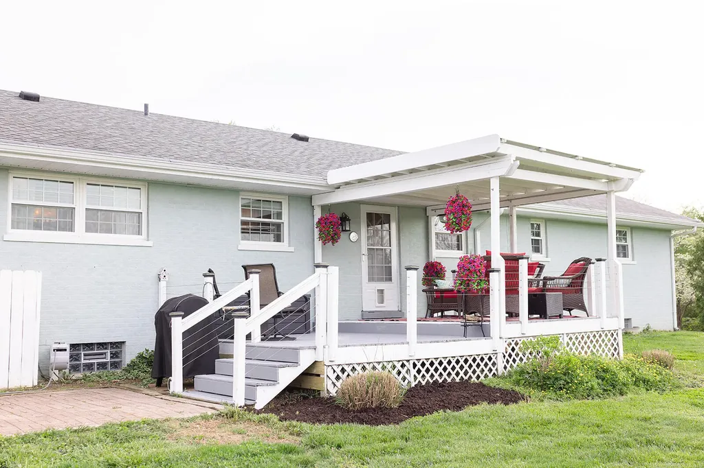 300 E Scotts Ferry Road Versailles KY 40383