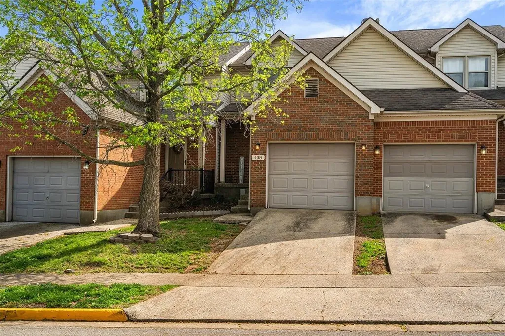 108 Park Place Court Paris KY 40361