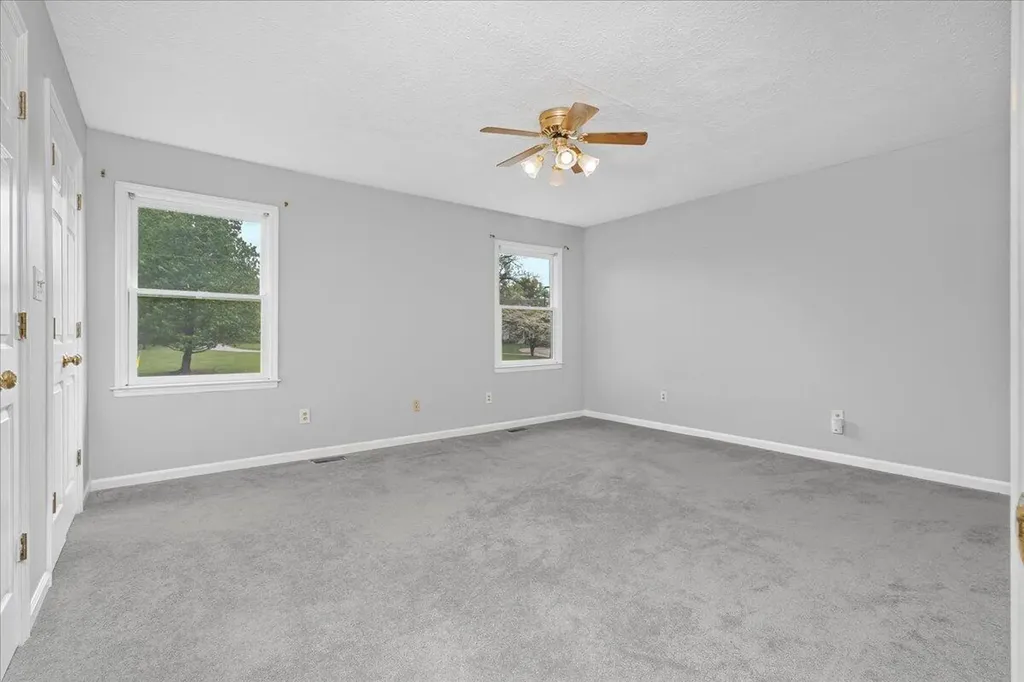 108 Park Place Court Paris KY 40361