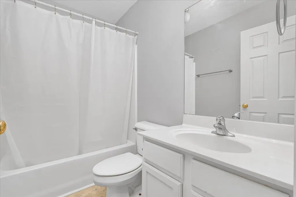 108 Park Place Court Paris KY 40361