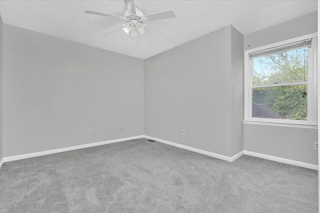 108 Park Place Court Paris KY 40361