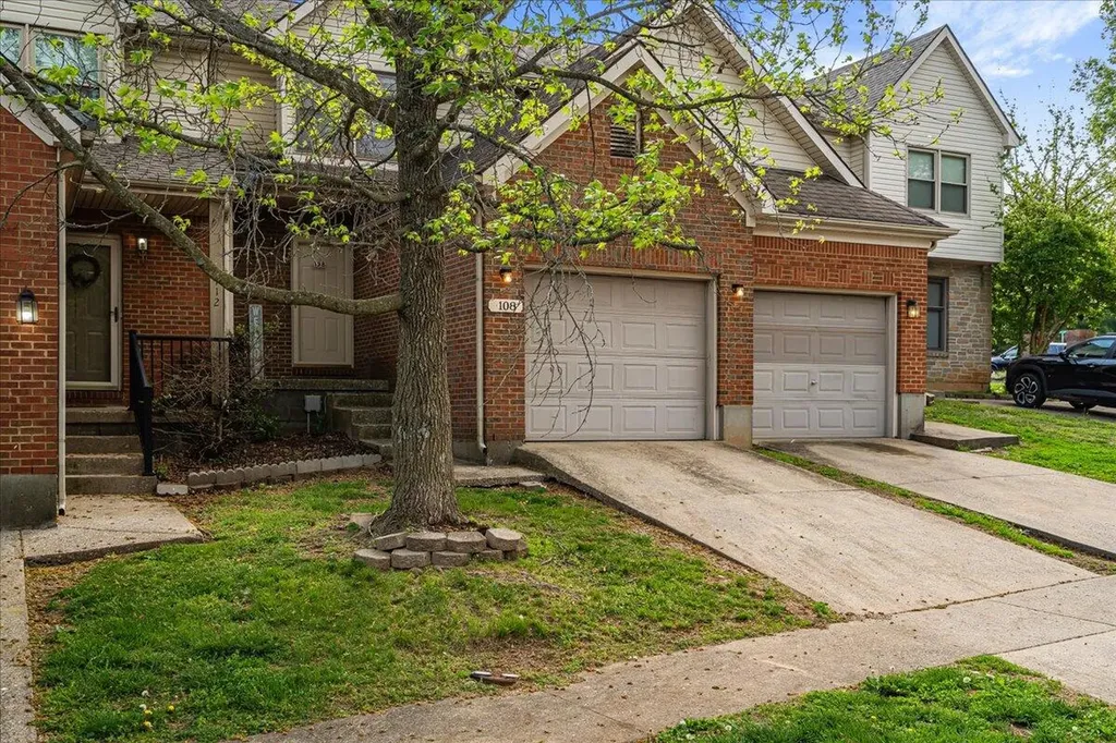 108 Park Place Court Paris KY 40361