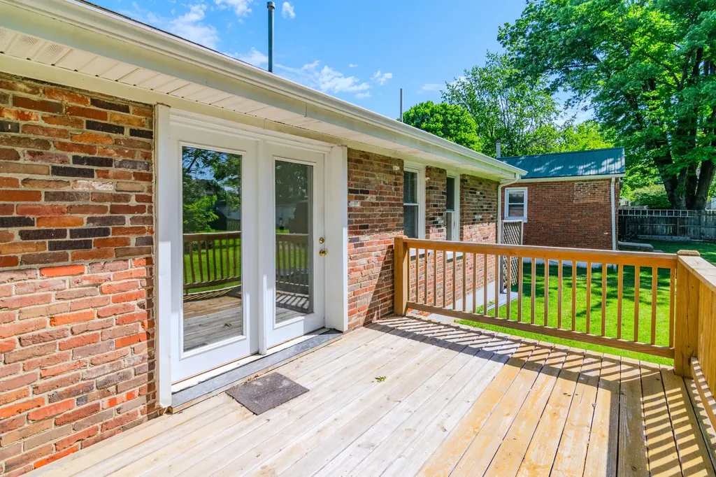 1110 Queen Street Danville KY 40422