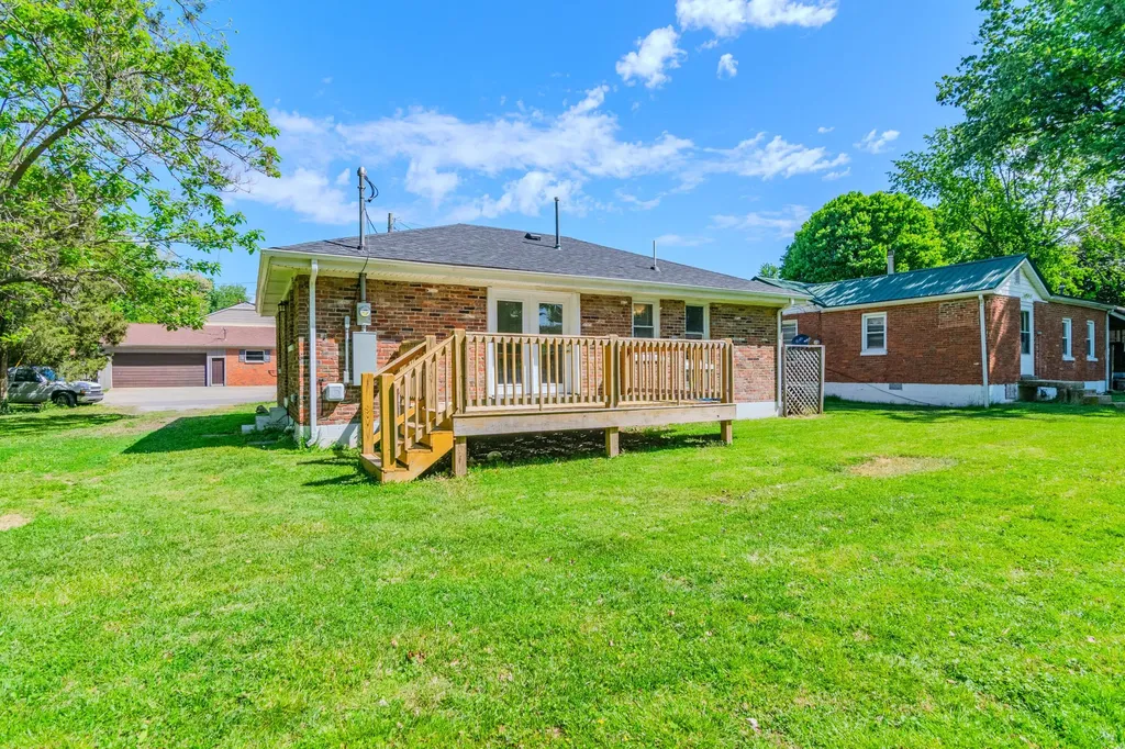 1110 Queen Street Danville KY 40422