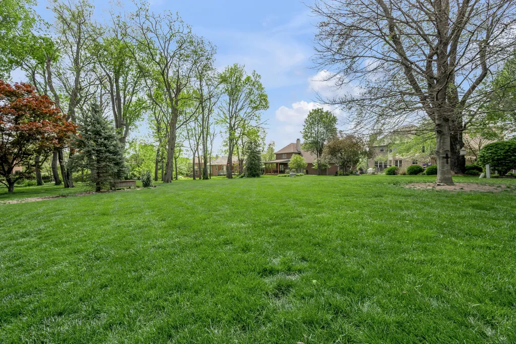 3128 Weymouth Court Lexington KY 40509