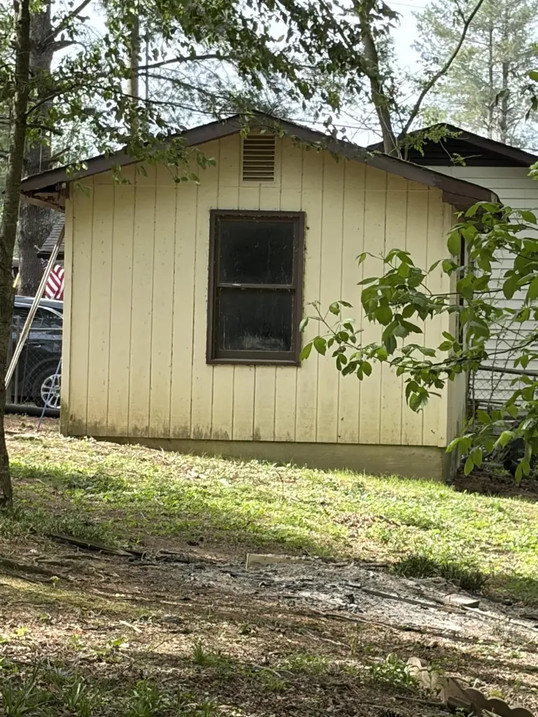 8123 Barbourville Road London KY 40744