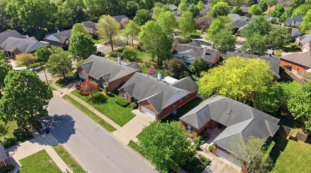 1792 Chandler Lane Lexington KY 40504