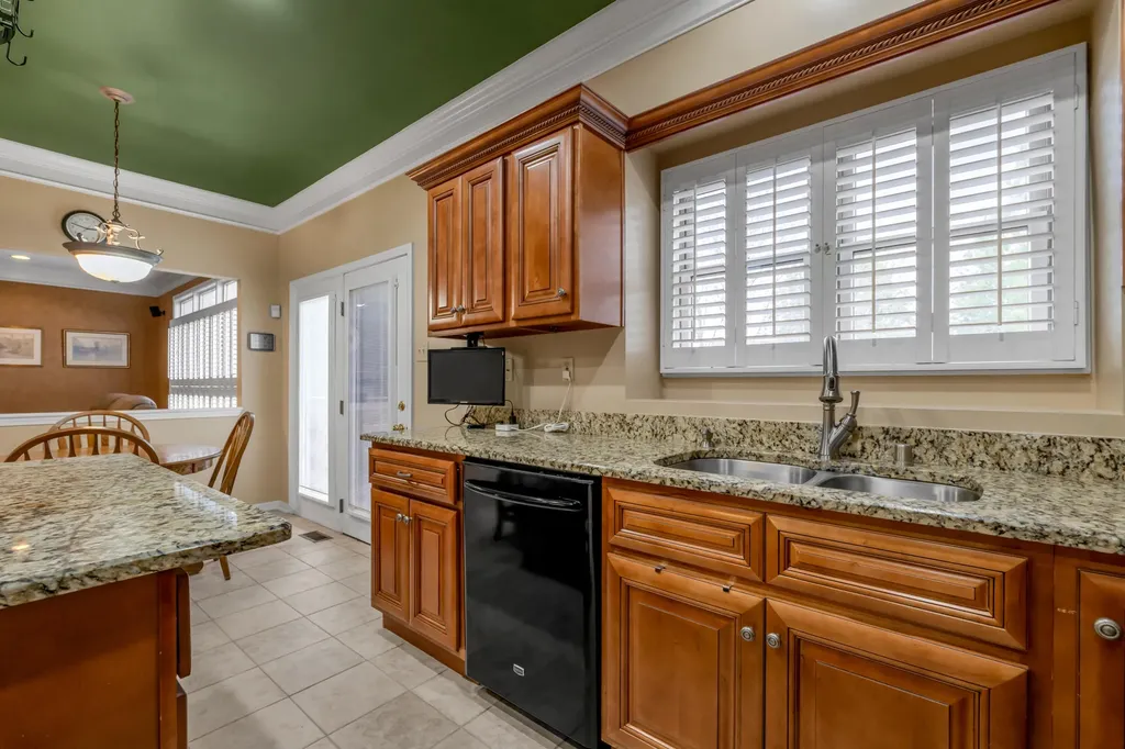 1100 Seville Court Lexington KY 40515