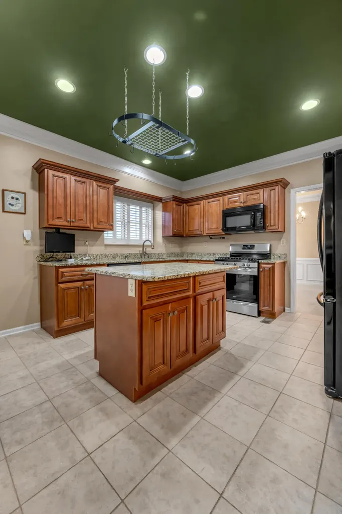 1100 Seville Court Lexington KY 40515