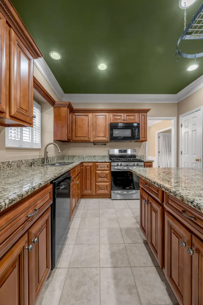 1100 Seville Court Lexington KY 40515