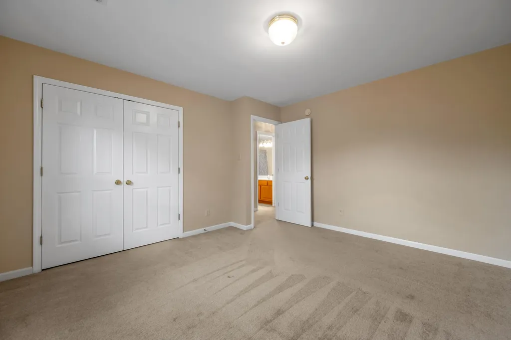 1100 Seville Court Lexington KY 40515