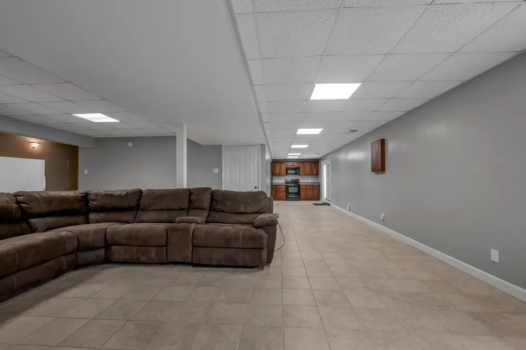 1100 Seville Court Lexington KY 40515