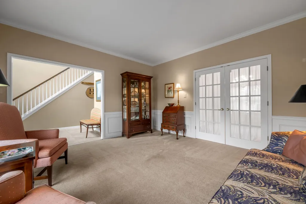 1100 Seville Court Lexington KY 40515