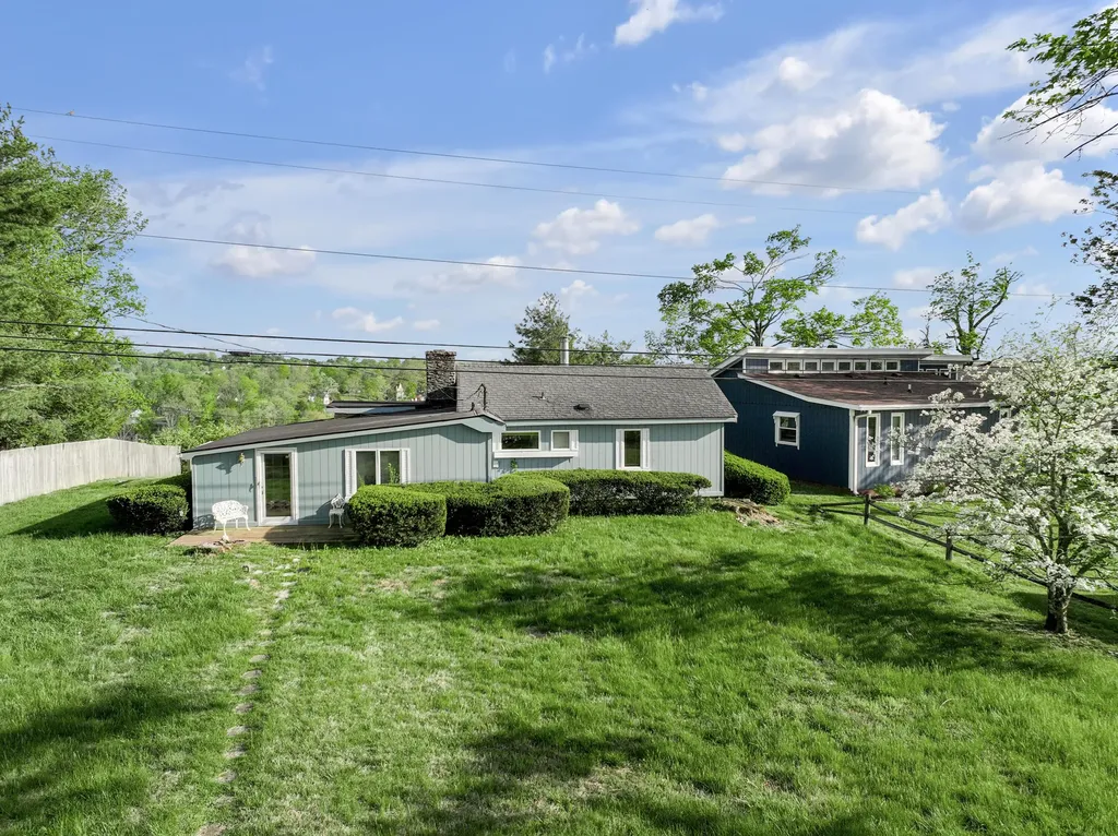 512 Chimney Rock Road Harrodsburg KY 40330