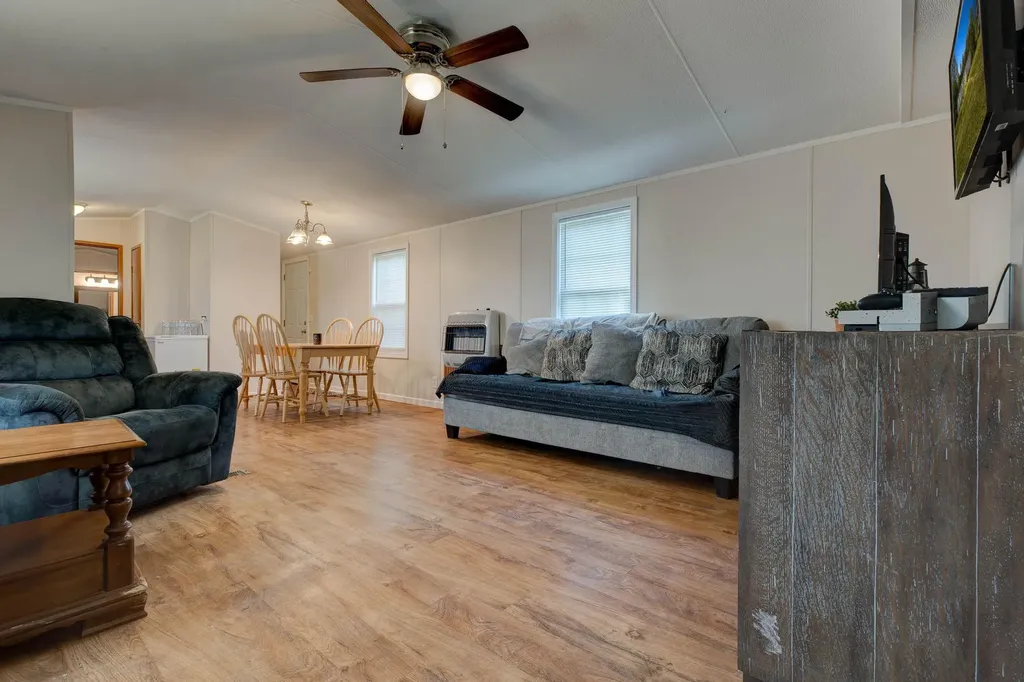 7565 Cream Alley Road Jeffersonville KY 40337