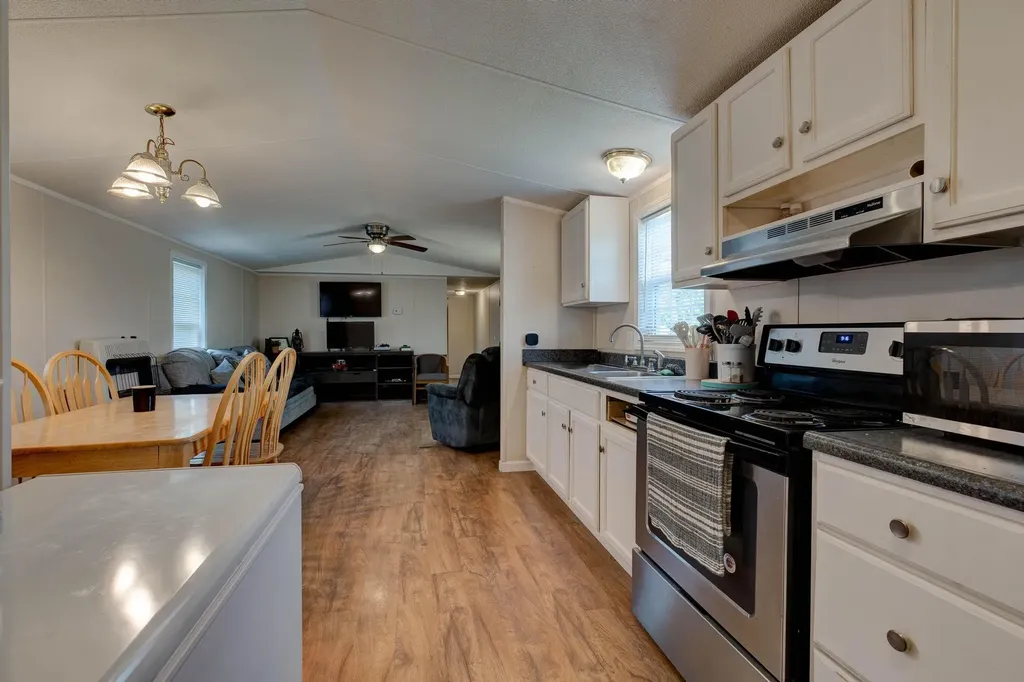7565 Cream Alley Road Jeffersonville KY 40337