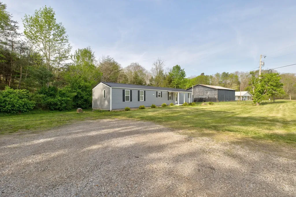 7565 Cream Alley Road Jeffersonville KY 40337