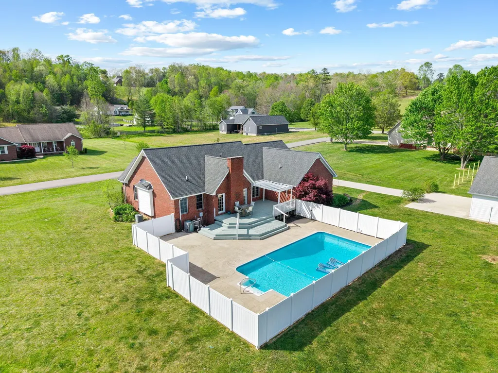55 Candi Brook Lane Corbin KY 40701