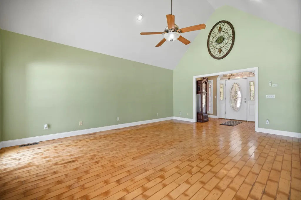 55 Candi Brook Lane Corbin KY 40701