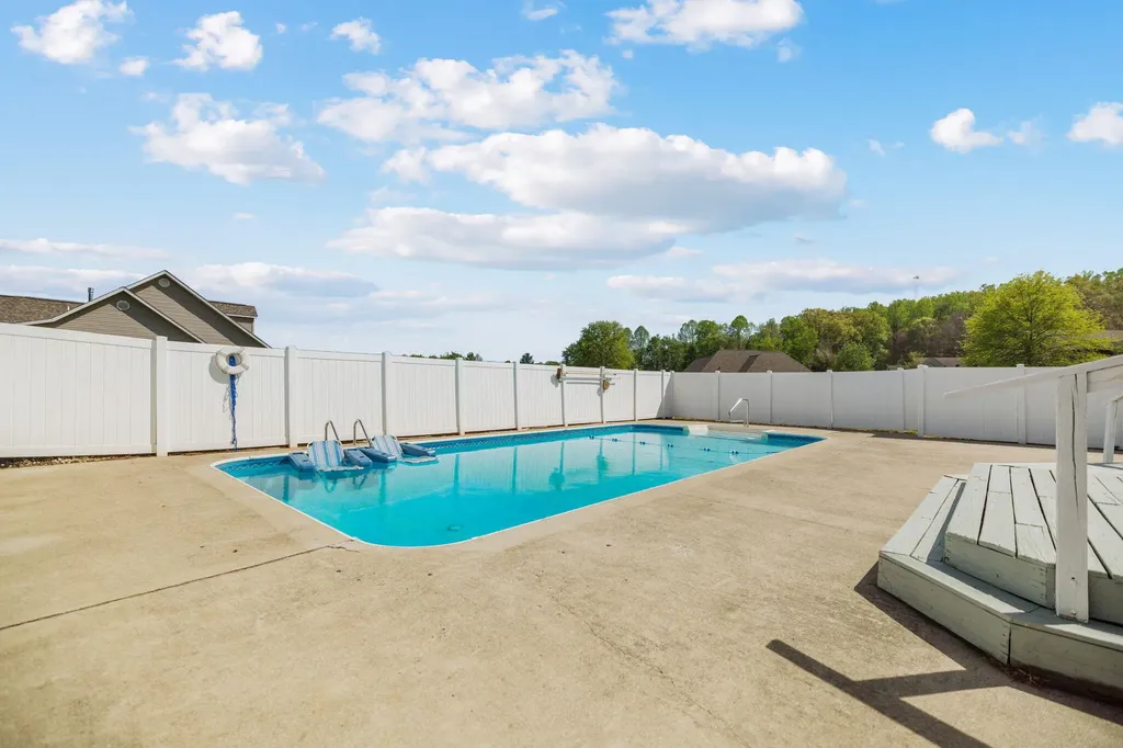 55 Candi Brook Lane Corbin KY 40701