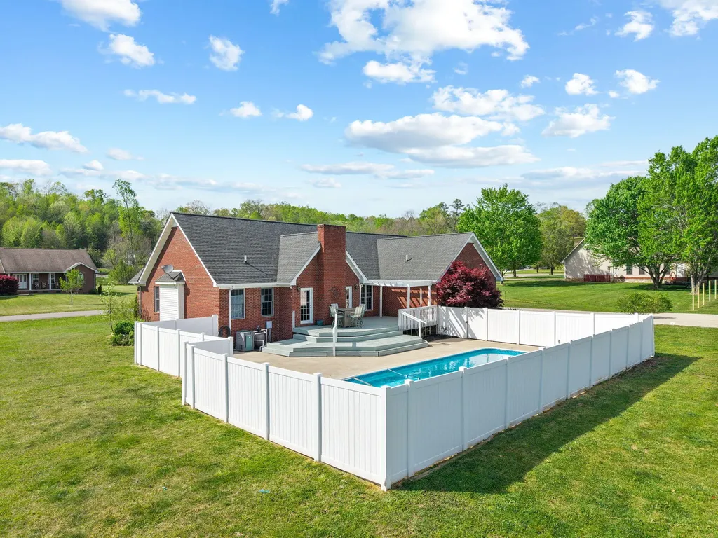 55 Candi Brook Lane Corbin KY 40701