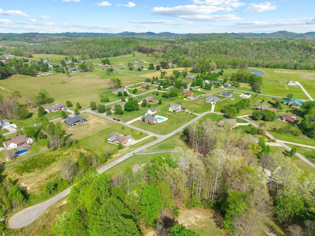 55 Candi Brook Lane Corbin KY 40701