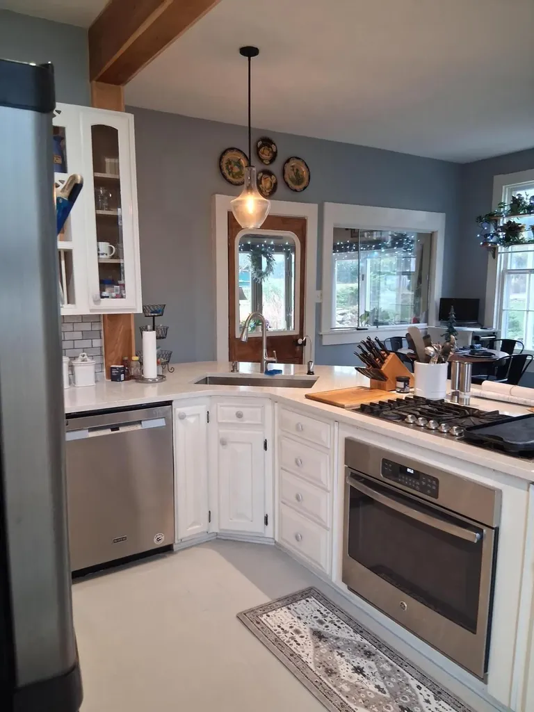 305 S Main Street Versailles KY 40383