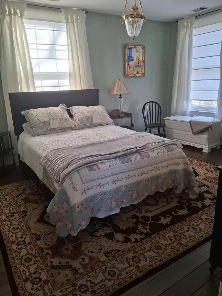 305 S Main Street Versailles KY 40383