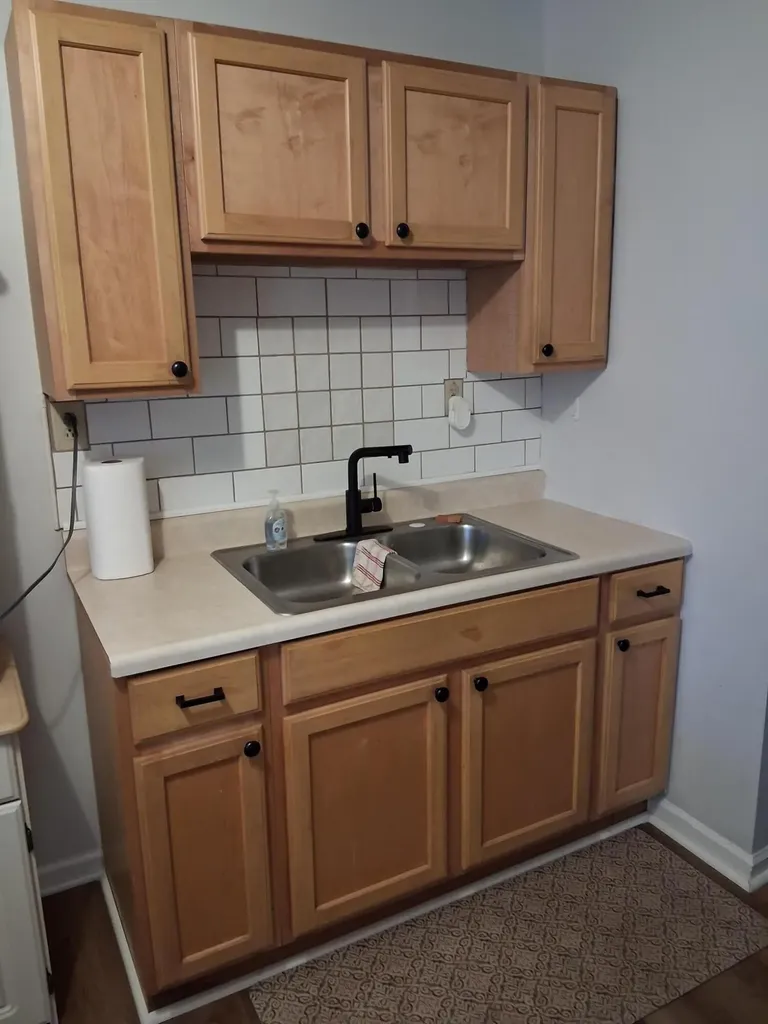 305 S Main Street Versailles KY 40383