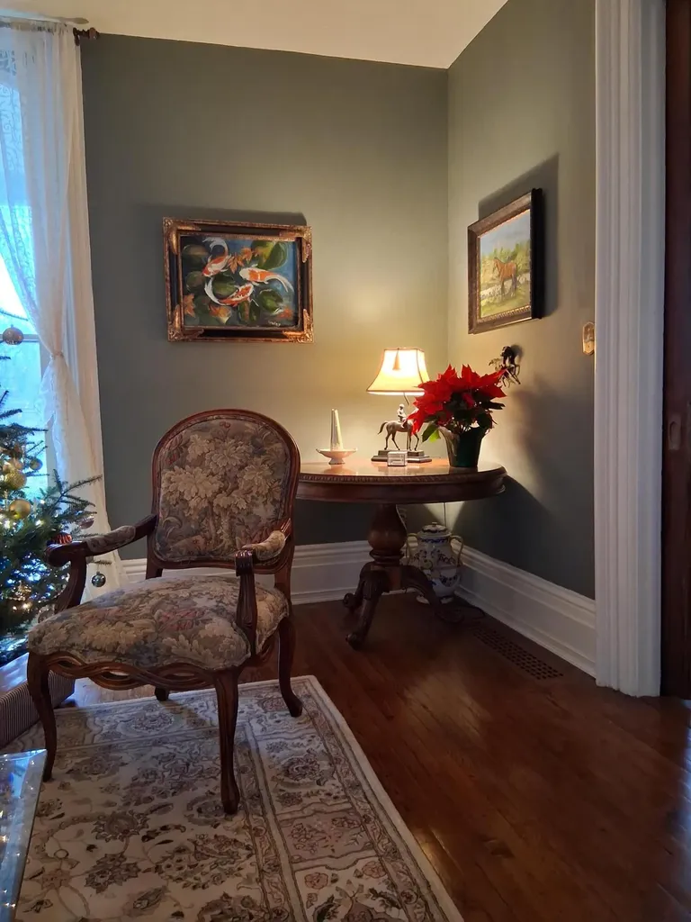 305 S Main Street Versailles KY 40383