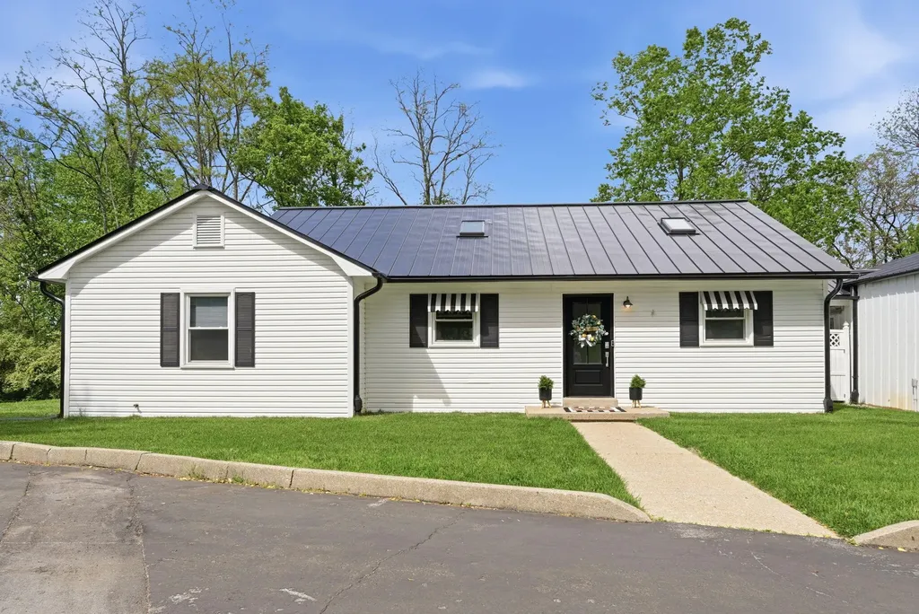 237 Rose Hill Avenue Versailles KY 40383