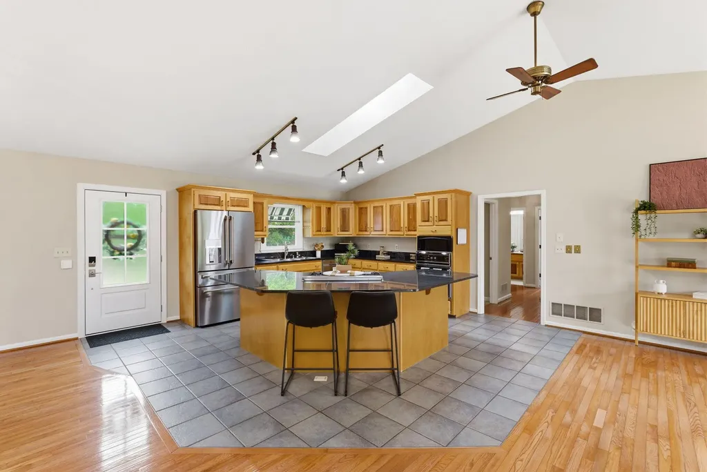 237 Rose Hill Avenue Versailles KY 40383