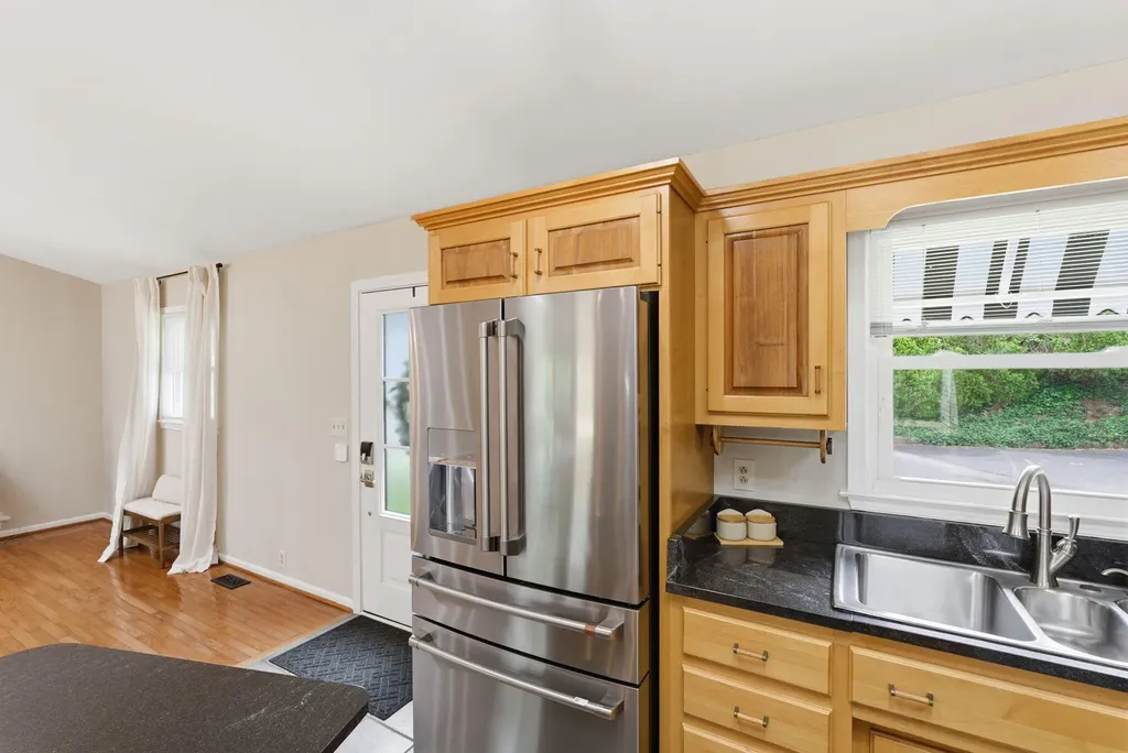 237 Rose Hill Avenue Versailles KY 40383