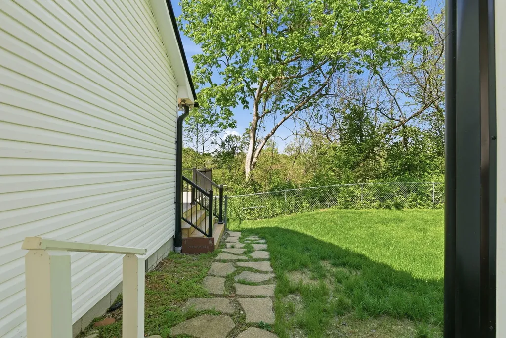 237 Rose Hill Avenue Versailles KY 40383