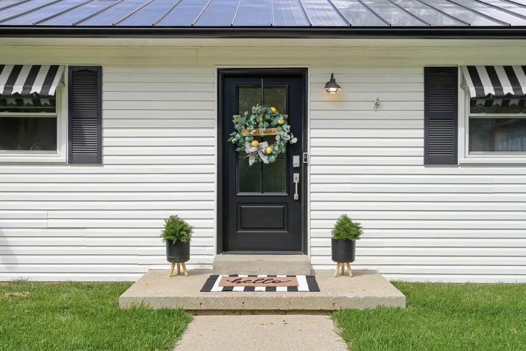 237 Rose Hill Avenue Versailles KY 40383