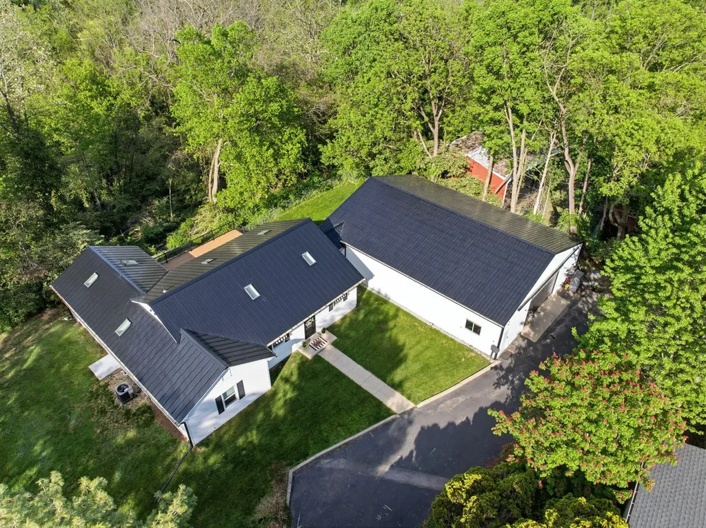 237 Rose Hill Avenue Versailles KY 40383
