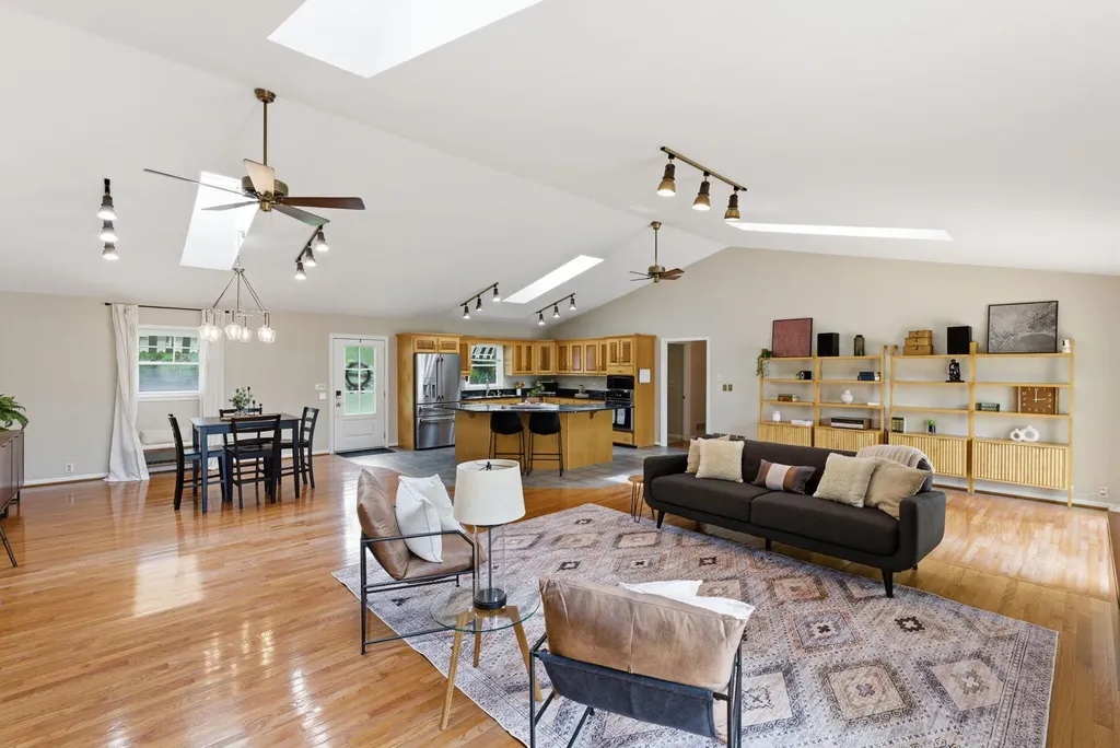 237 Rose Hill Avenue Versailles KY 40383