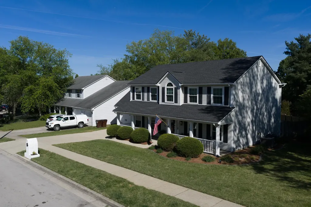 2053 Blackhorse Lane Lexington KY 40503